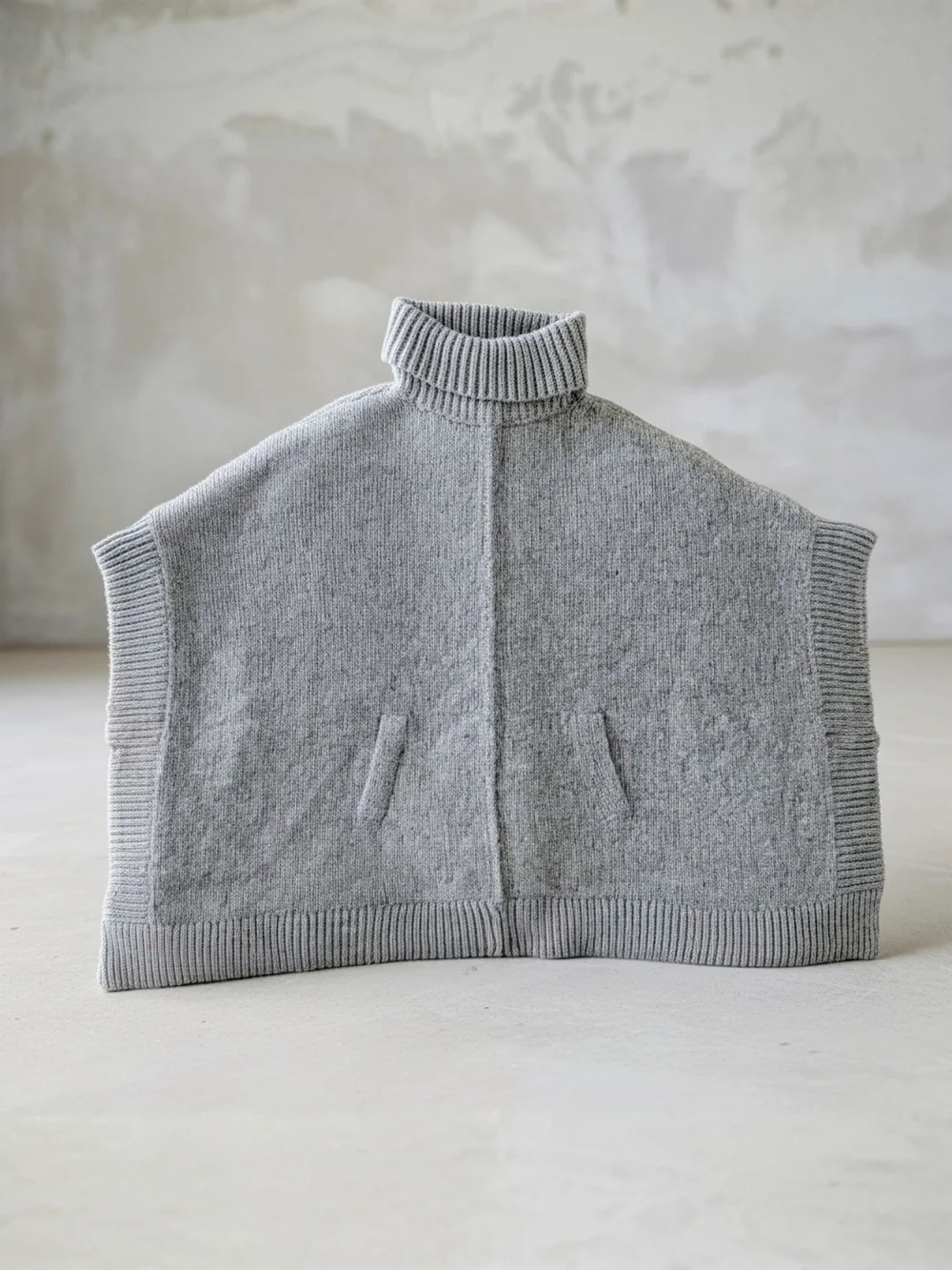 EUC J.Crew Re-Imagined Merino Wool Alpaca Blend Knit Poncho Grey M/L Style BA411